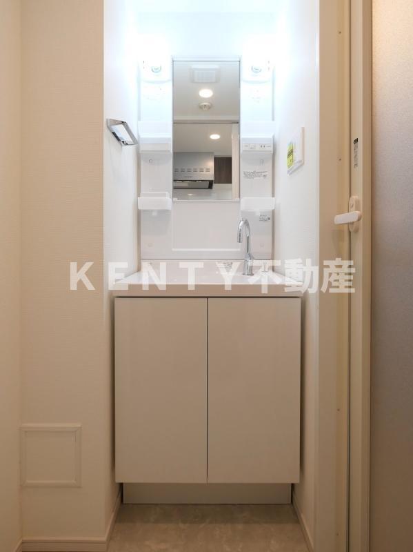 洗面設備　広い洗面スペース