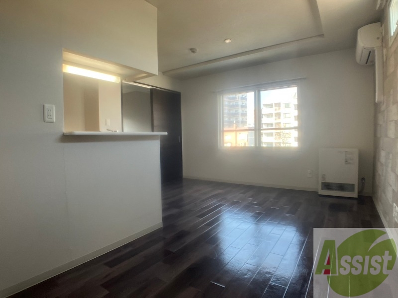 居室・リビング　広くてキレイなお部屋が広がっていて、充実した生活が送れそう。