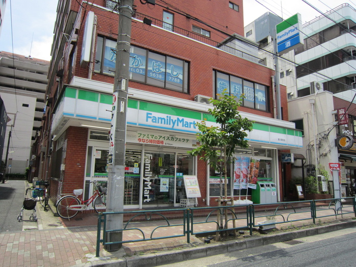 コンビニ　ファミリーマート菊川駅前店（コンビニ）まで123m