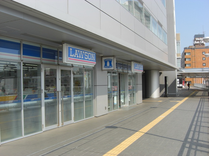 コンビニ　ローソン（コンビニ）まで182m