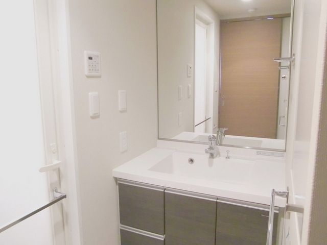 洗面設備　★独立洗面脱衣所あります★
