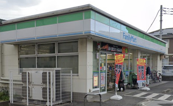 コンビニ　ファミリーマート 松戸大金平店（コンビニ）まで380m