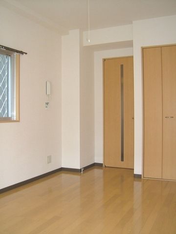 居室・リビング　広々洋室