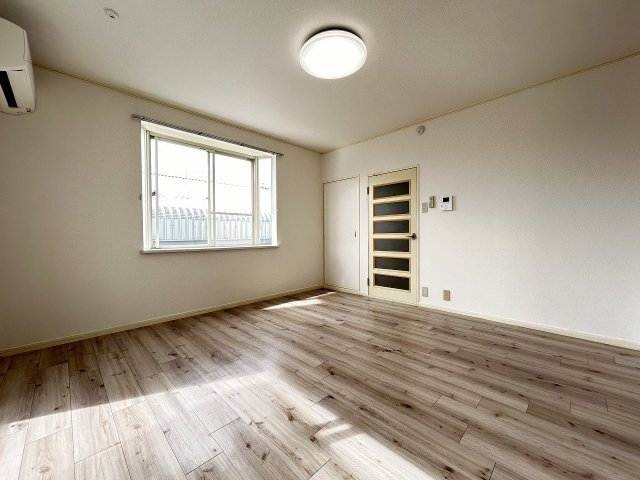 居室・リビング　※類似写真になります