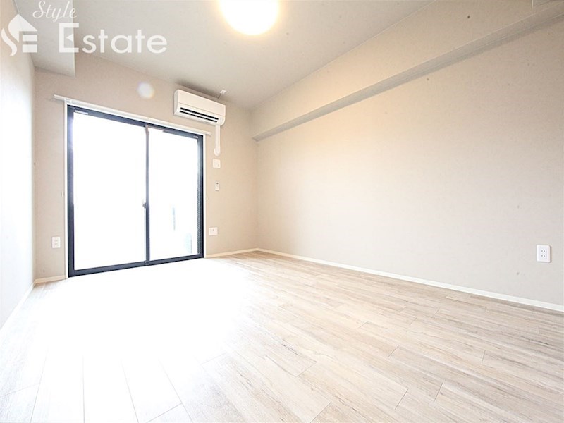 居室・リビング　内装