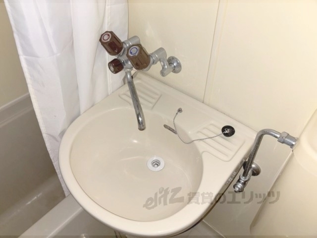 洗面設備　洗面台