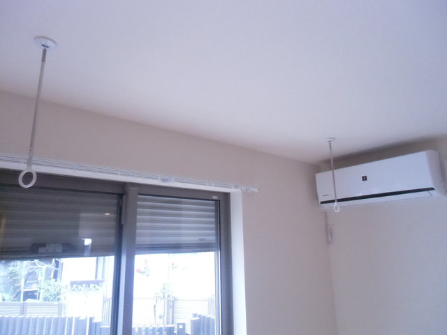 その他設備　★防犯シャッター　室内物干しフック★