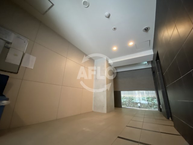 ロビー　ラルーチェ北梅田　ロビー