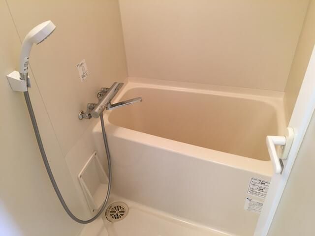 バス・シャワールーム　※別部屋の参考写真です。