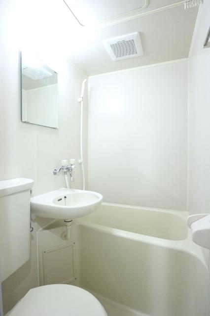 バス・シャワールーム　バス