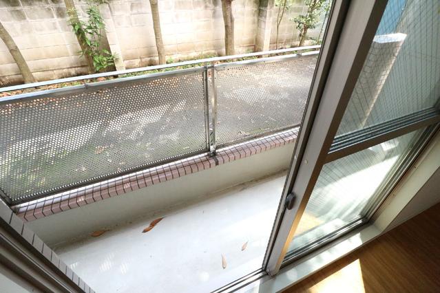 バルコニー　バルコニー