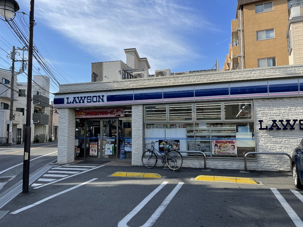 コンビニ　ローソン 逗子七丁目店（コンビニ）まで535m