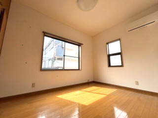 居室・リビング　広々とした洋室です