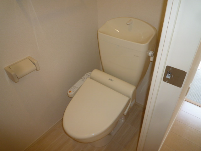 トイレ　シャワー付きトイレ