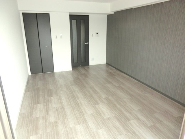 居室・リビング　洋室9.9帖の大きな１K