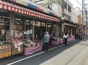 スーパー　株式会社十字屋商店（スーパー）まで610m