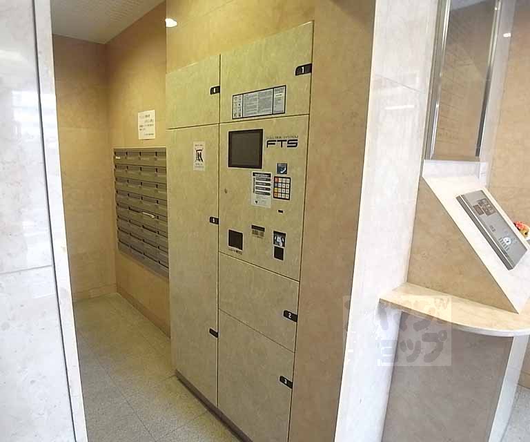 ロビー　宅配ＢＯＸ付