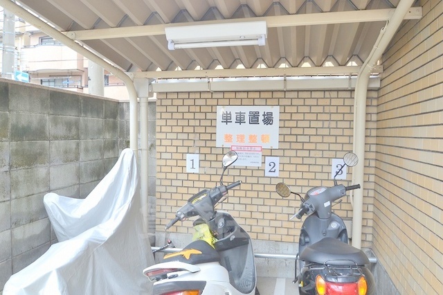 その他　バイク置場