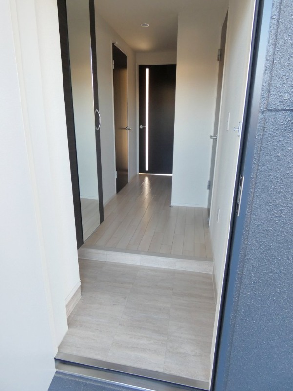 玄関　図面と現状に相違がある場合には現状を優先