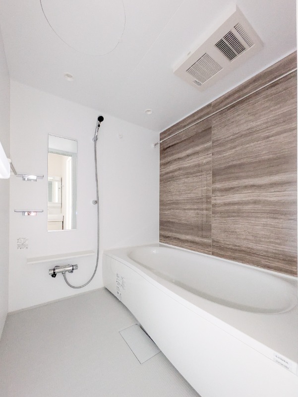 バス・シャワールーム　図面と現状に相違がある場合には現状を優先