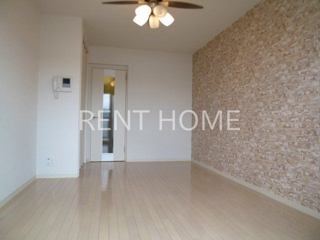 居室・リビング　綺麗でお洒落なお部屋です。