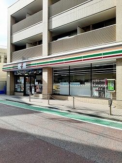 コンビニ　セブンイレブン新宿中井駅前店（コンビニ）まで79m