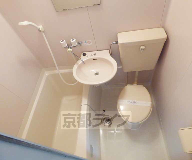 バス・シャワールーム　清潔感があります