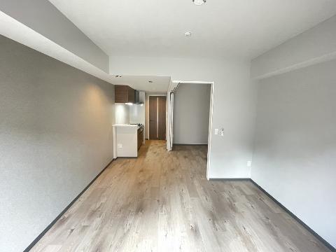 居室・リビング　室内