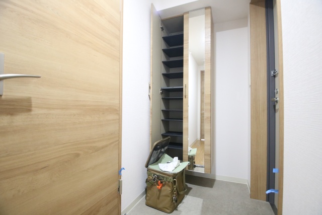 玄関　※別室の参考写真の為、現況優先です。