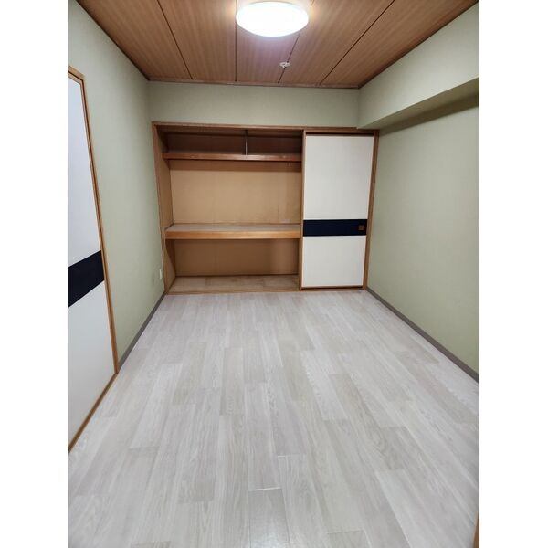 その他　※写真は別号室です。