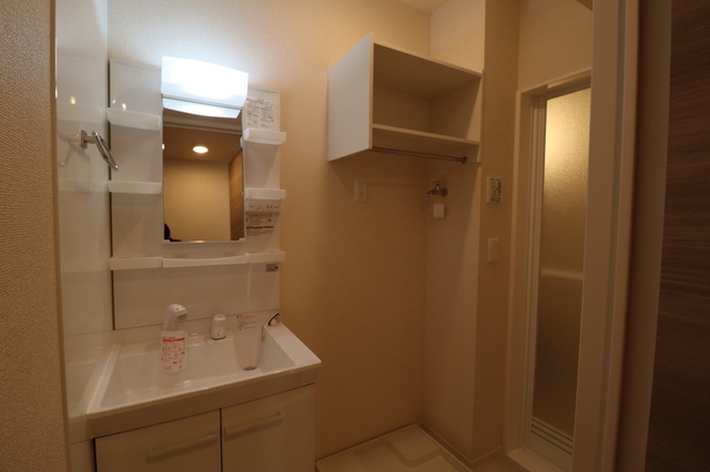 洗面設備　洗髪洗面化粧台