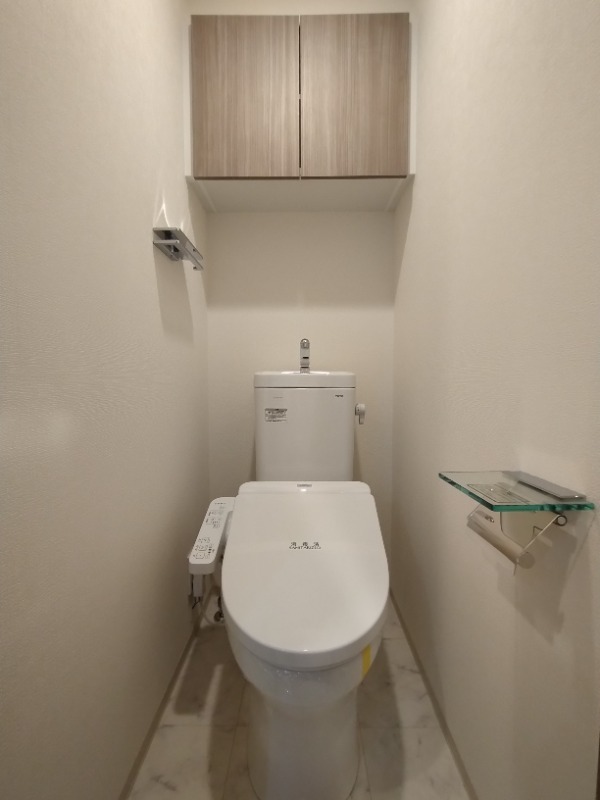 トイレ　嬉しい温水洗浄便座♪