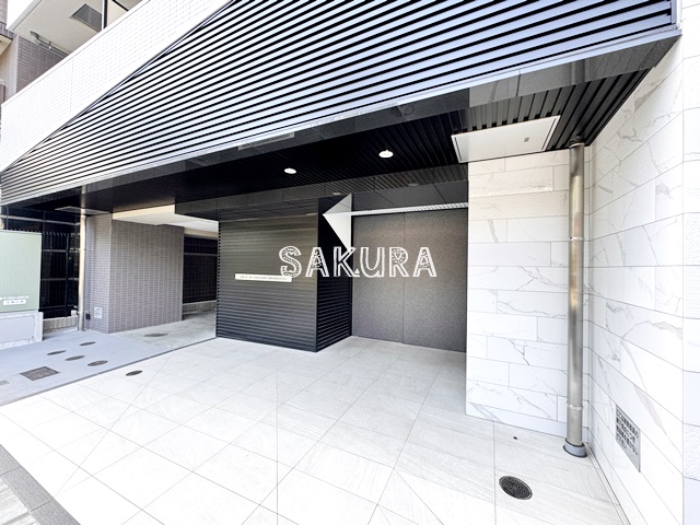 エントランス　お洒落な建物デザイン♪