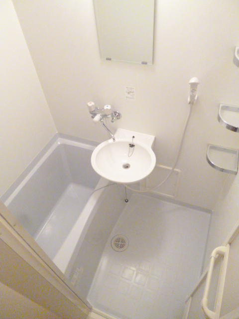 バス・シャワールーム　バスルーム