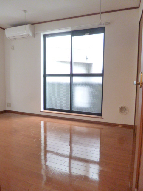 居室・リビング　角部屋2面採光