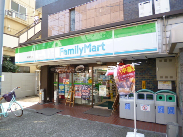 コンビニ　ファミリーマート南蒲田店（コンビニ）まで360m