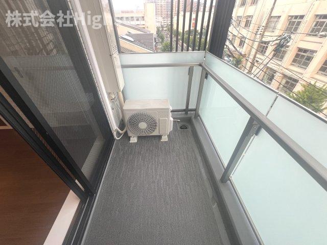 バルコニー　バルコニーがあります