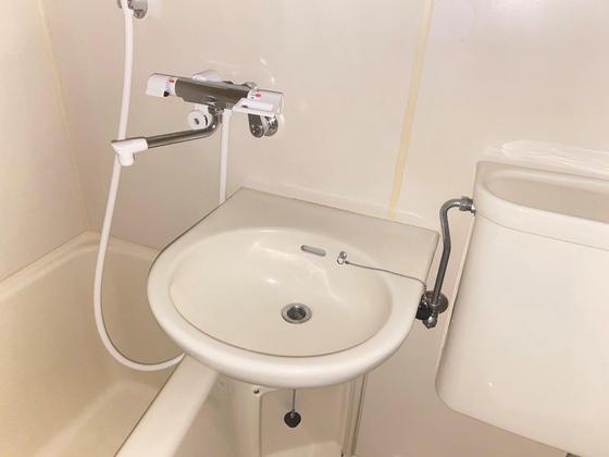 洗面設備　※別部屋の写真です