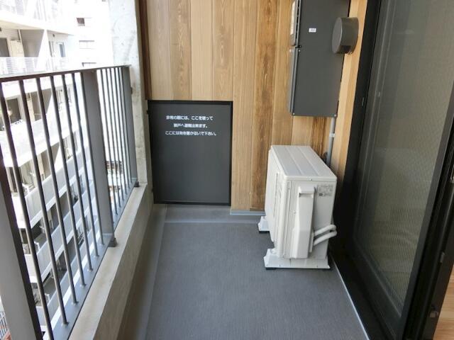 バルコニー　?