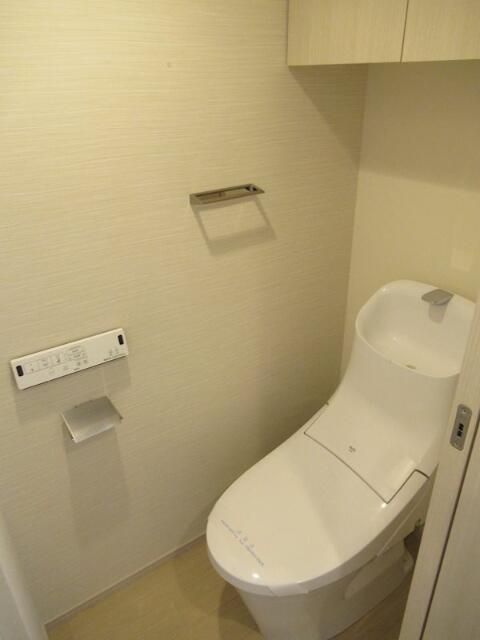 トイレ　洗浄便座付です！
