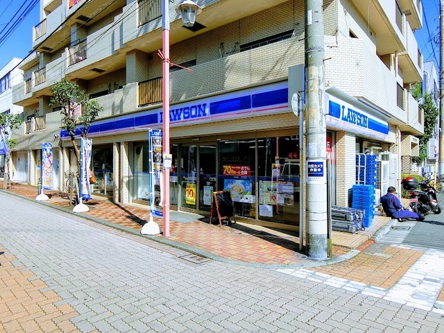 コンビニ　ローソン東矢口二丁目店（コンビニ）まで700m