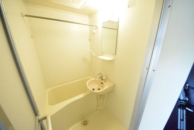 バス・シャワールーム　同物件別部屋参考