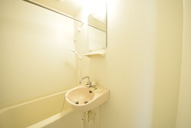 洗面設備　同物件別部屋参考