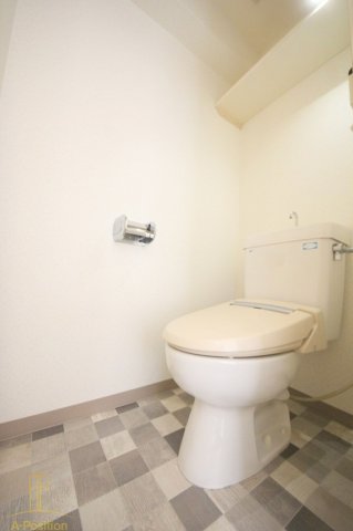 トイレ　晋栄一番館