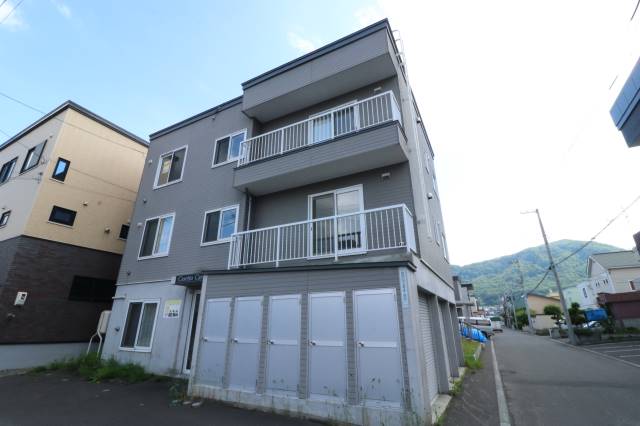 建物外観　綺麗な外観です♪