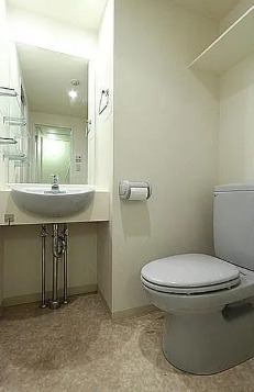 洗面設備　別部屋の写真を使用しております。