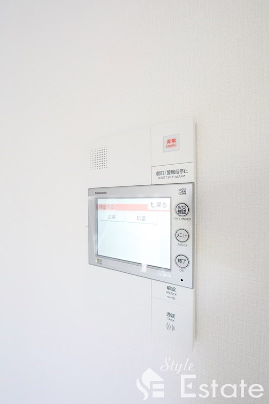 セキュリティ　モニター付きインターホン