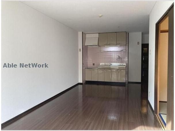 居室・リビング　※同物件別部屋の写真です。