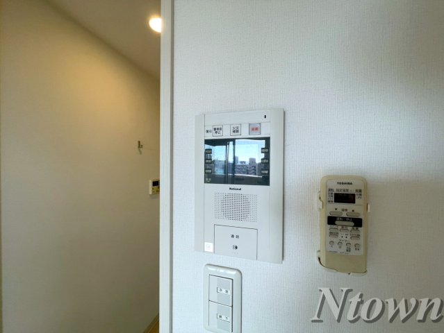 セキュリティ　モニター付きインターフォンです。