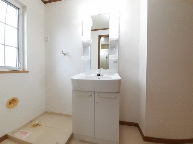 洗面設備　忙しい朝には欠かせない洗面所です